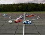 vidéo voiture football terrain match de foot avec des voitures
