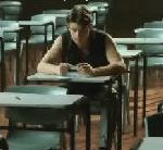 vidéo pub instant kiwi lotterie loto jeu grattage examen devoir copie en retard professeur culot