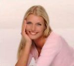 vidéo publicité norwegian airlines airline maquillage beauté mannequin