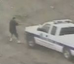 vidéo arrestation musclée police délinquant poursuite renverse voiture écrase