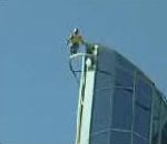 vidéo base jumper jumping toit immeuble lampadairesport loisir