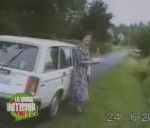 vidéo gag videogag gateau anniversaire mamie chute striptease voiture