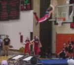 vidéo gymnastique basket dunk trampoline saut panier