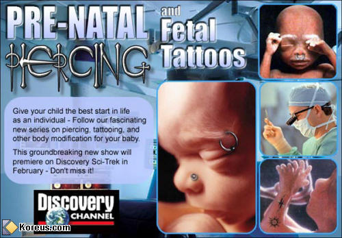 image pre natal bébé foetus body art tatouate piercing tatoo humour insolite