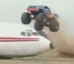 vidéo super saut monster truck avion ligne aéroport boeing 727