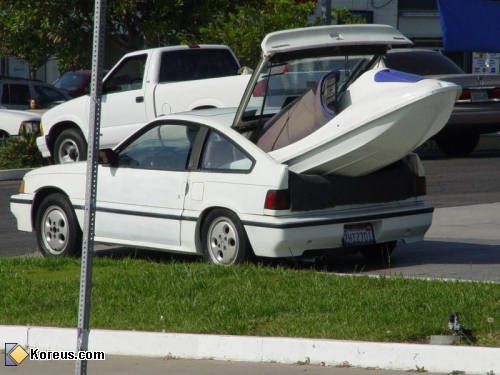 photo scooter mer jetski coffre voiture transport convoi exceptionnel humour insolite