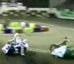 vidéo course moto homme se fait rouler dessus obstacle