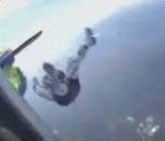 vidéo mauvais départ saut parachute avion