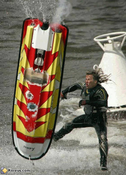 photo scooter mer rodéo sport humour insolite