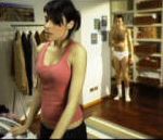 vidéo  Pub Coloreria Coloured is better homme blanc machine à laver black noir teinture