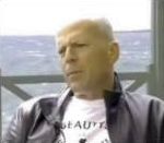 vidéo bruce willis cannes vague interview