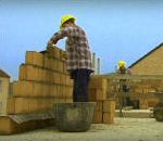 vidéo pub donna maçon mur brique femme sexy moto erection