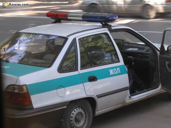 photo humour insolite voiture police écran ordinateur solitaire