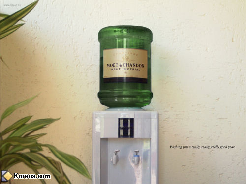 photo moêt chandon fontaine eau champagne humour insolite