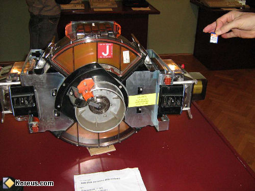 photo disque dur 1 Go ibm avant maintenant carte sd humour insolite