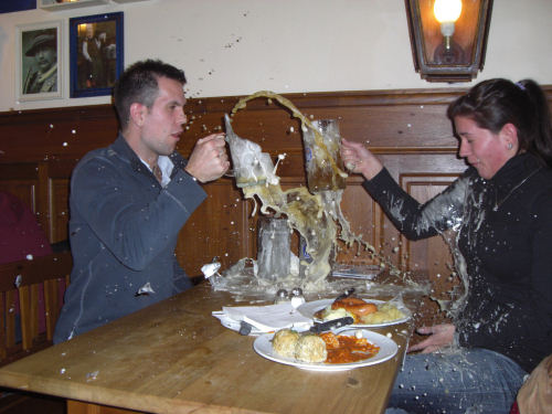 photo chin verre bierre cassé humour insolite