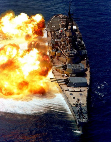 photo humour bateau tir feu insolite