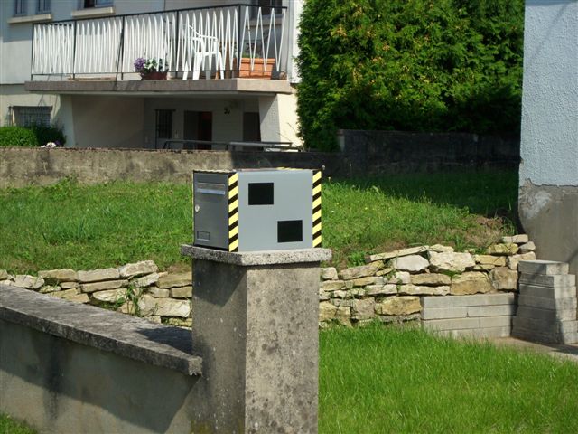 photo humour insolite boite aux lettres radar automatique