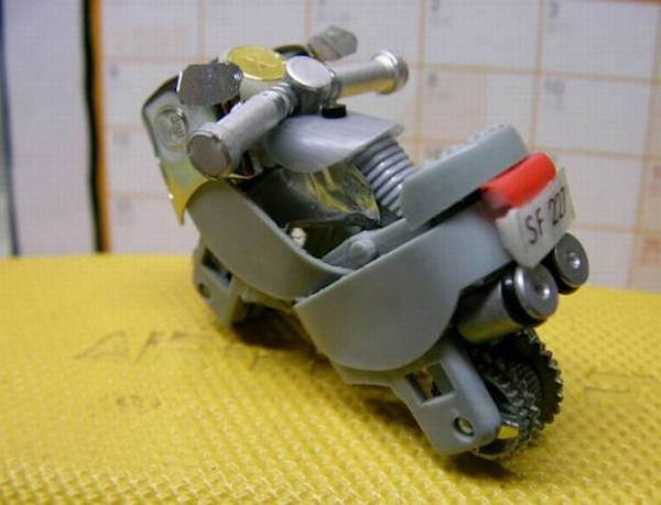 photo humour insolite moto briquet