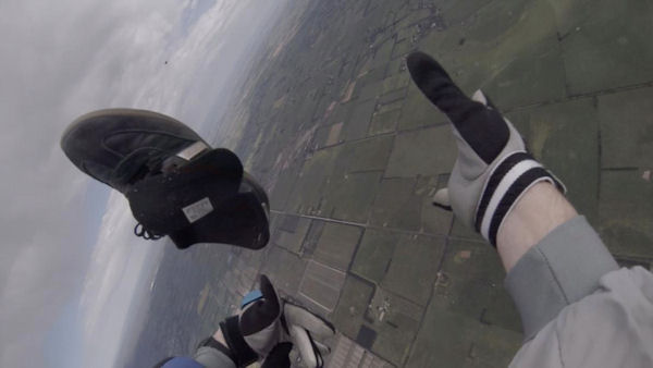 insolite chaussure parachutiste