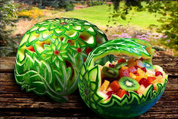 insolite fruit pasteque sculpture