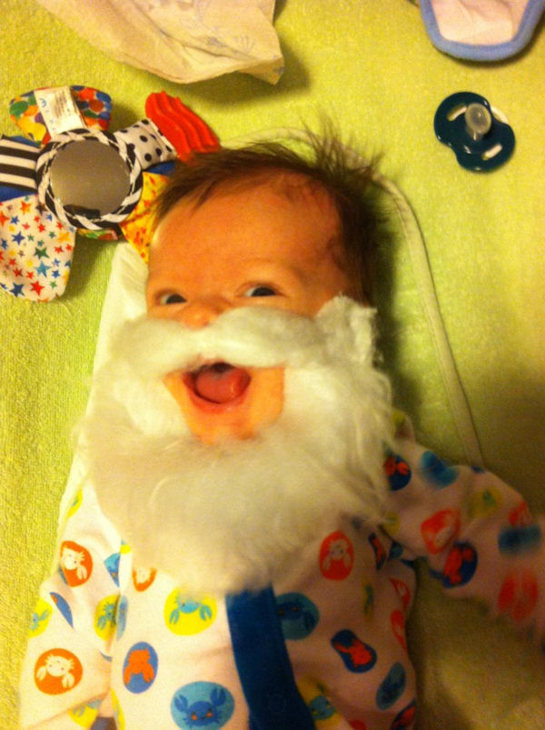 insolite barbe bebe noel pere