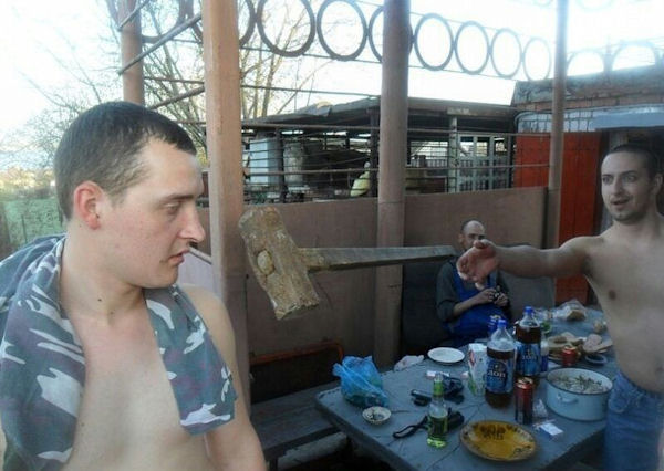 insolite attraper homme masse