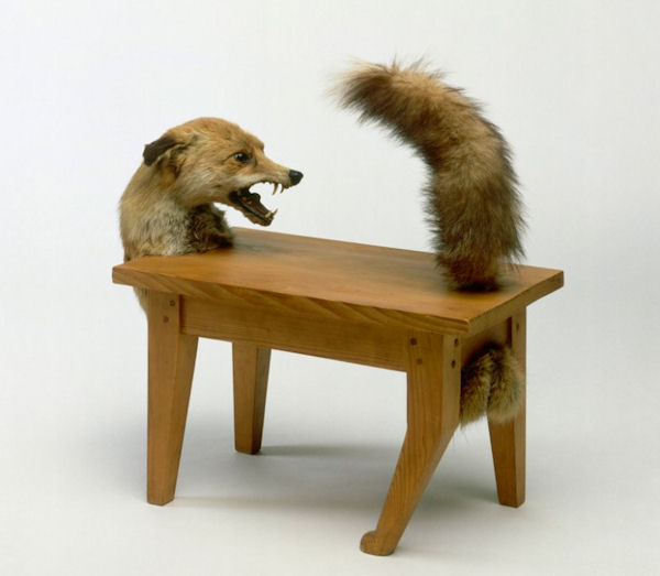 insolite loup table