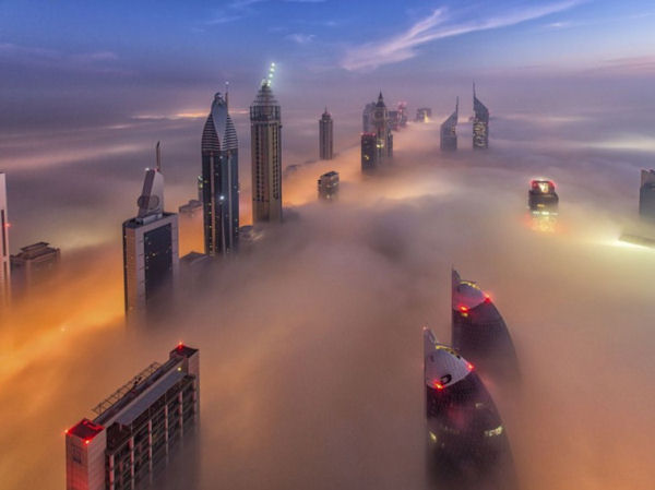insolite brouillard dubai