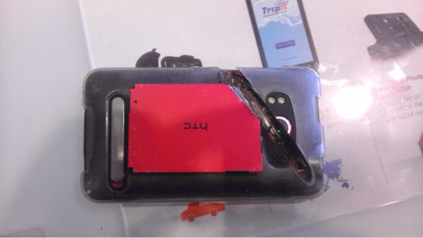 insolite telephone tronconneuse