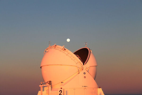insolite lune observatoire pacman