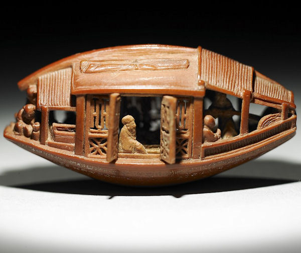 insolite noyau olive sculpture