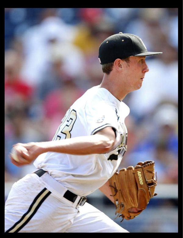 insolite angle baseball extreme lanceur