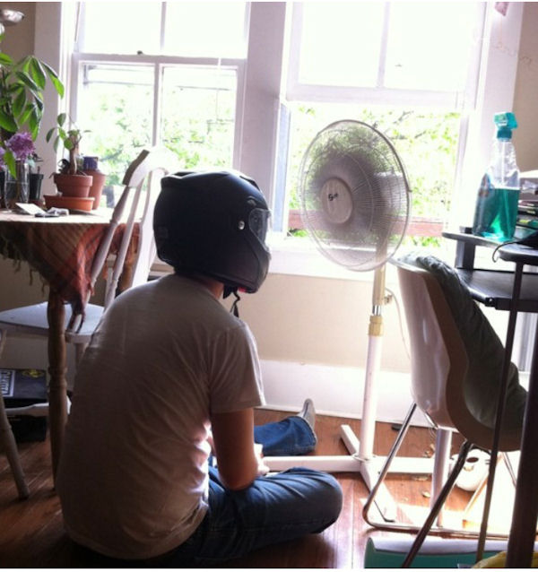 insolite casque moto ventilateur
