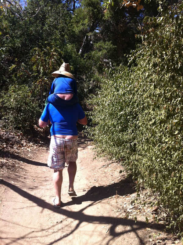 insolite fesse fils pere raie