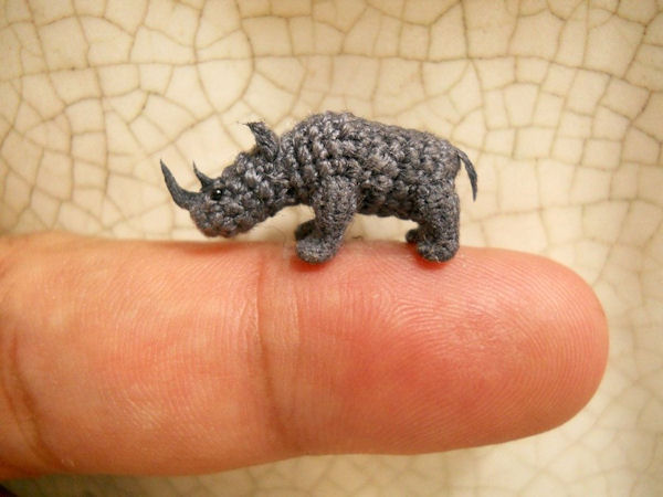 insolite crochet mini rhinoceros tricot