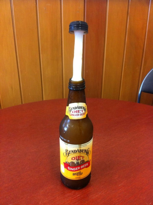 insolite biere bouchon congelateur