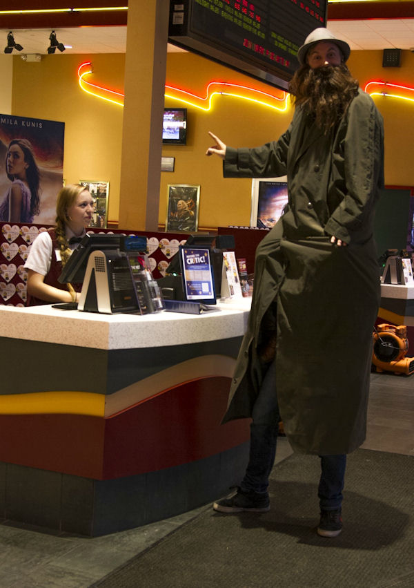 insolite cinema grand homme