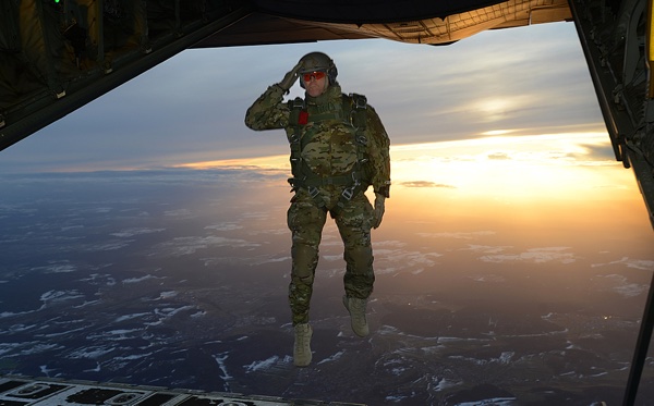 insolite avion saut soldat