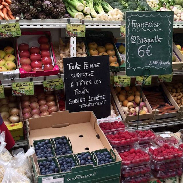 insolite fruit pancarte rayon supermarche