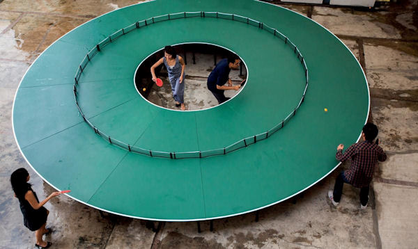 insolite ping-pong ronde table tournante