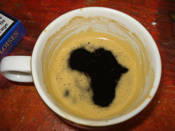 insolite afrique cafe