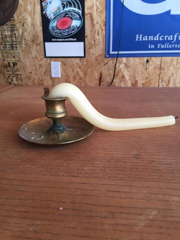 insolite bougie cire demi-molle