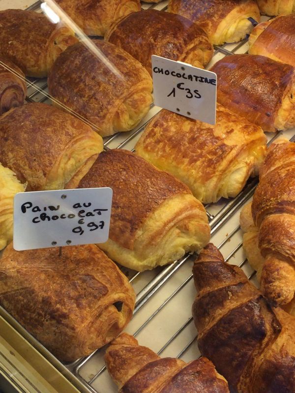 insolite boulangerie chocolat chocolatine pain prix