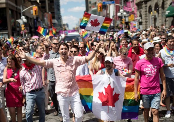 insolite canada gay justin ministre premier pride trudeau