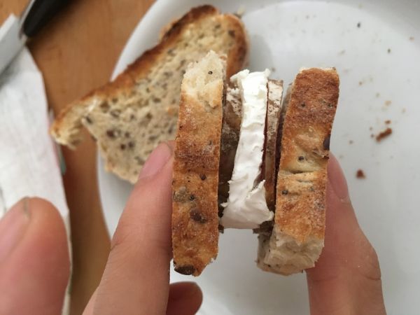 insolite france fromage oreo pain saucisson