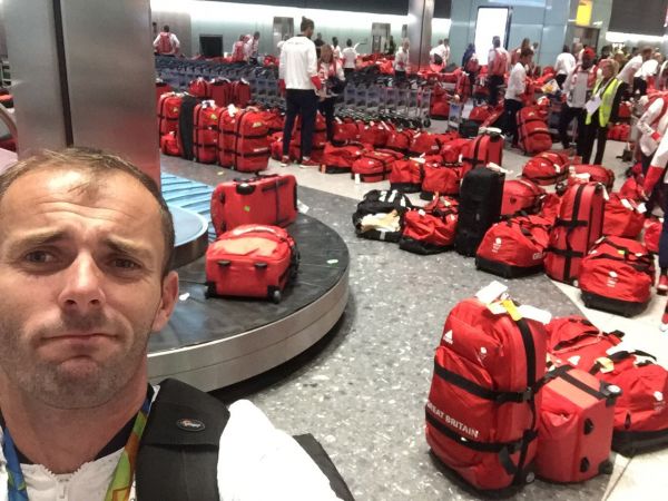 insolite 2016 jo rouge sac trouver valise