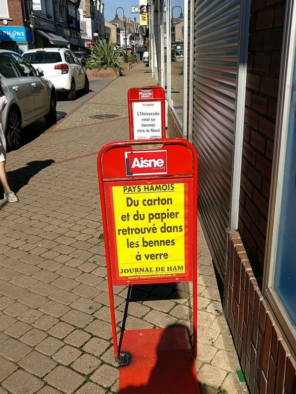 insolite benne divers fait ham journal papier verre