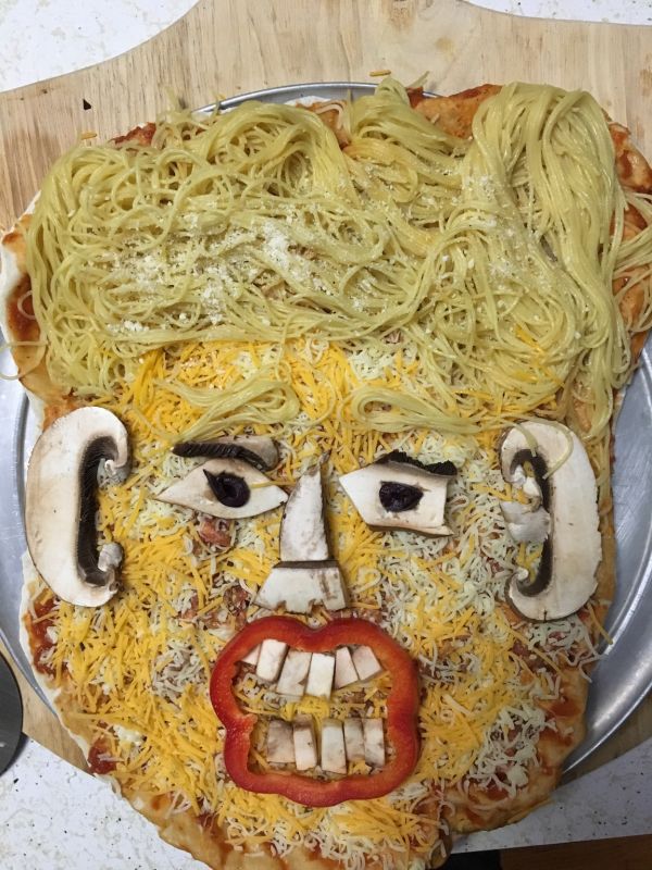 insolite donald pizza trump