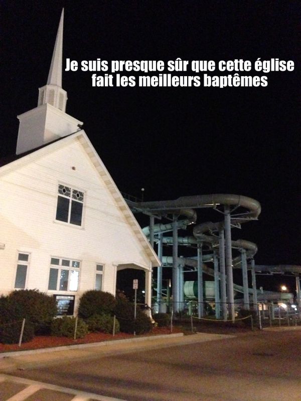 insolite aquatique bapteme eau eglise parc toboggan